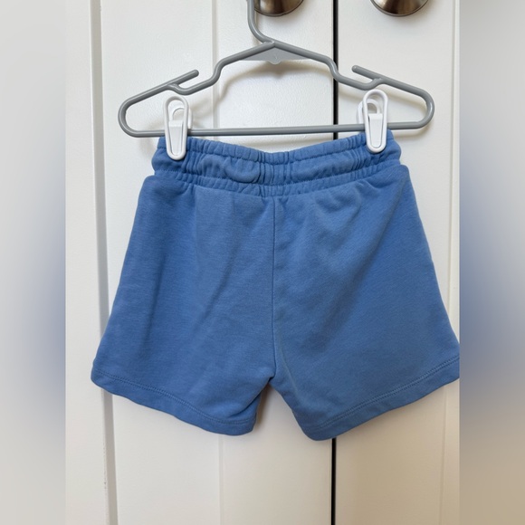 H&M Shorts - Picture 2 of 3